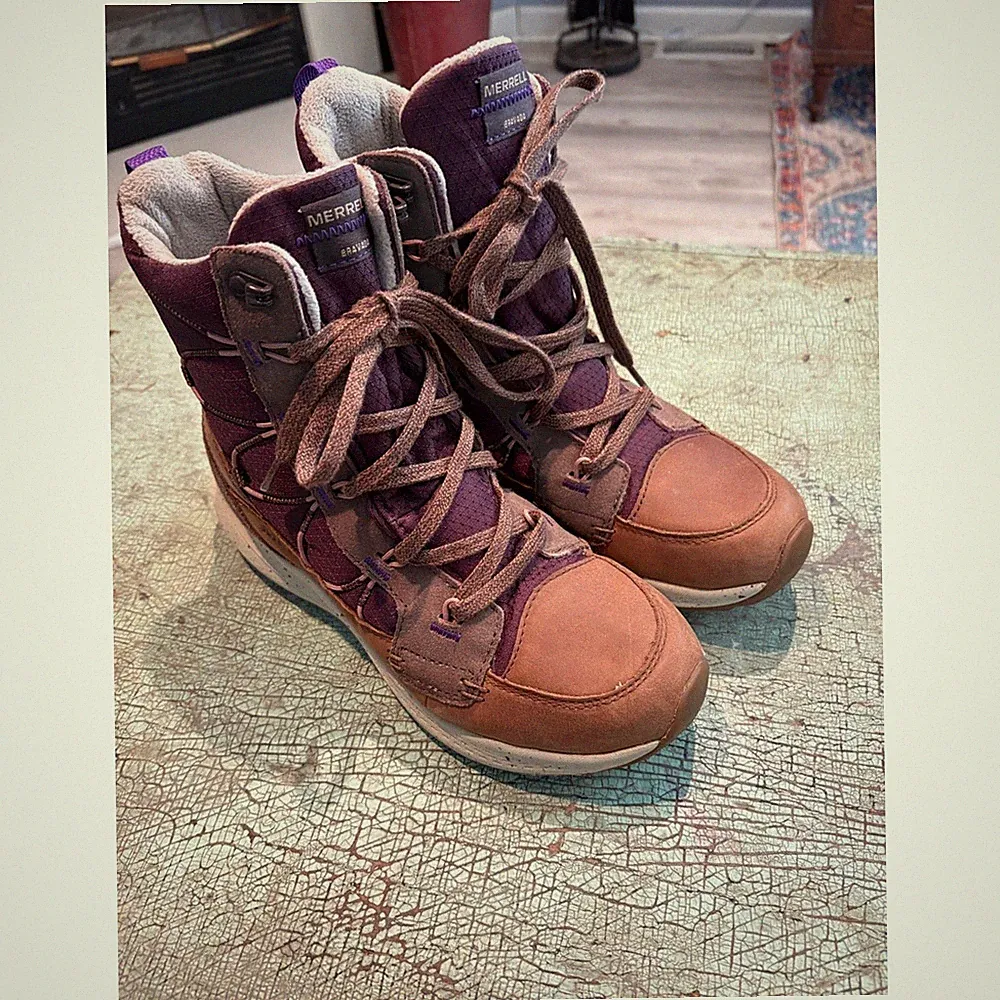 Merrell Bravada Waterproof Hiking Boots Fur Lined Women’s 8 Brown Purple