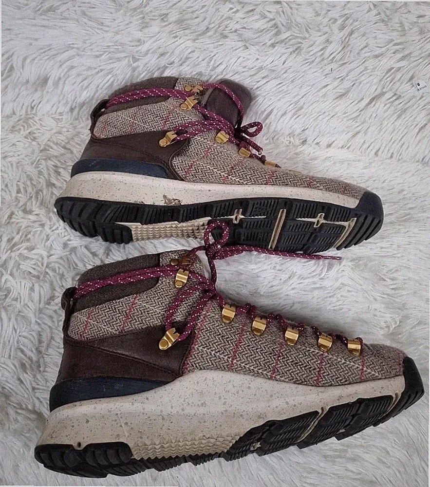 Nike Astoria NRG Mid Hiking Boots Womens Sz 11.5 Herringbone Tweed 577183-220
