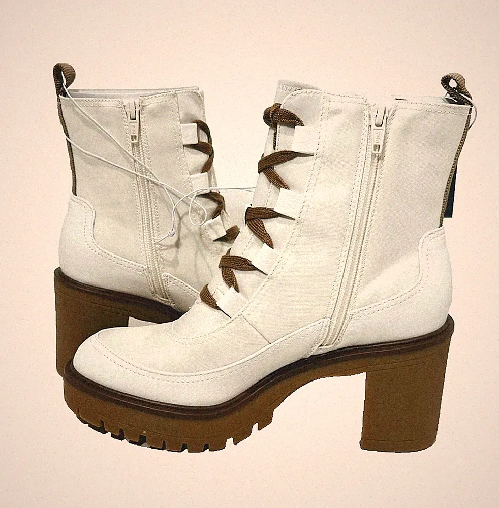 Universal Thread Women's Glenda Hiking Boots Off-White - Size 11