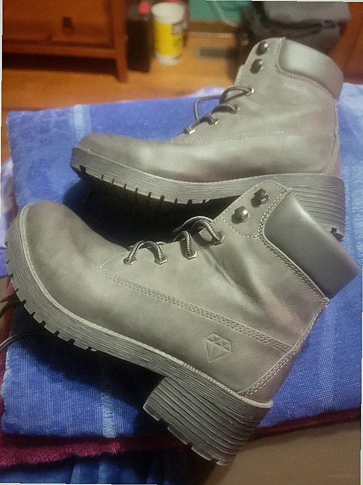 USED GREY Rock & Candy Womens Staylen High Heel Faux Leather Hiking Boots Size 8